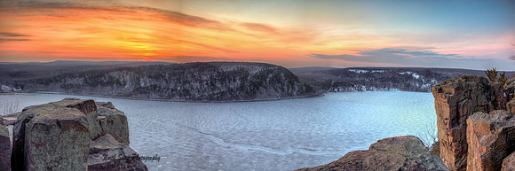 Devil's lake