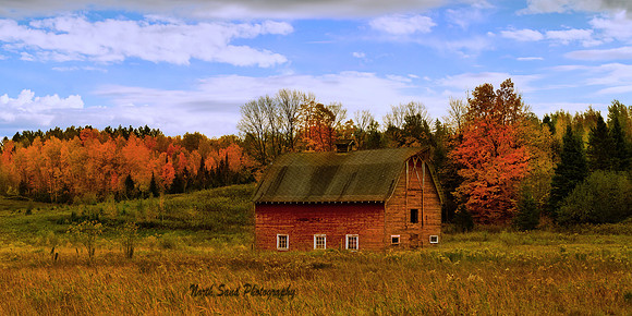 Autumn Barn